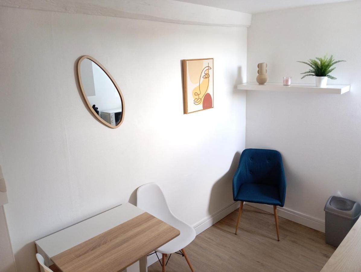 Appartement Cosy Plein Centre Conches-en-Ouche Ngoại thất bức ảnh